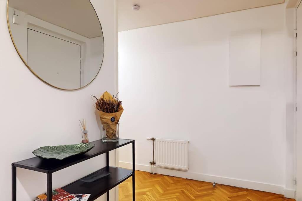 8 Personnes - 4 Rooms - 2 Salle De Bain - Metro 7 & 14 - Porte Italie - Private Car Park- Wifi Le Kremlin-Bicêtre Екстериор снимка