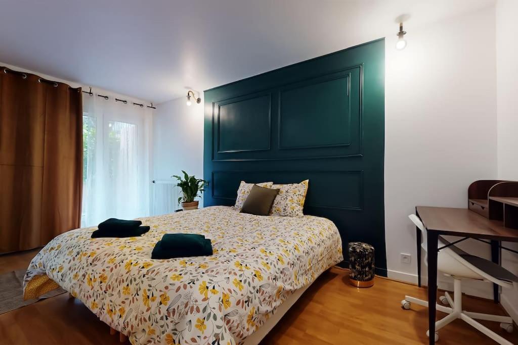 8 Personnes - 4 Rooms - 2 Salle De Bain - Metro 7 & 14 - Porte Italie - Private Car Park- Wifi Le Kremlin-Bicêtre Екстериор снимка